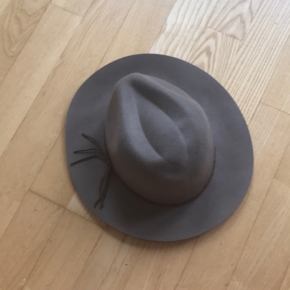 Hat - Picture 2 of 3